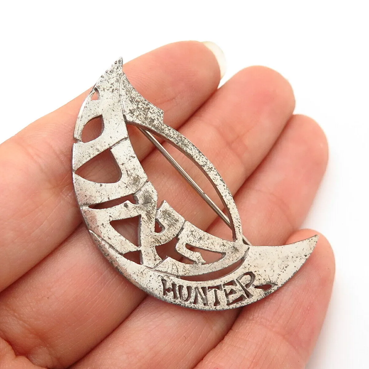 925 Sterling Silver Vintage Cutout “Hunter” Crescent Moon Pin Brooch