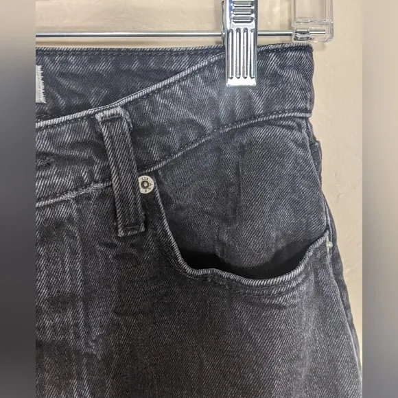 Abercrombie &amp; Fitch Curve Love High Rise Mom Jeans Black 26 / 2R