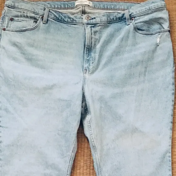Abercrombie &amp; Fitch The Vintage Flare High Rise Jeans In Light Blue Size 36
