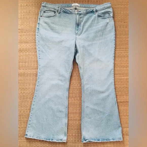 Abercrombie &amp; Fitch The Vintage Flare High Rise Jeans In Light Blue Size 36