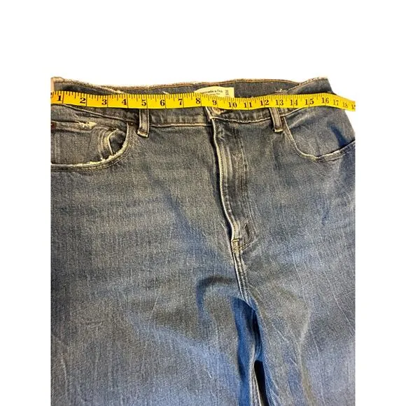 Abercrombie and Fitch The 70s Vintage Flare Ultra High Rise - 32 14L