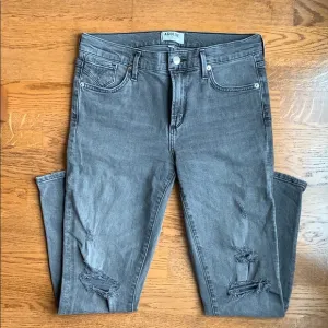 AGOLDE feel good jeans (distressed gray, size 28)✨