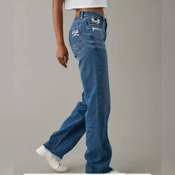 American Eagle Womens Low-Rise Baggy Straight Jeans Real Good Size 6 Old Money
