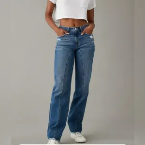 American Eagle Womens Low-Rise Baggy Straight Jeans Real Good Size 6 Old Money