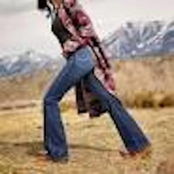 Ariat Jeans Women's 32L Perfect Rise Katie Flare Maya Blue Ultra Stretch Western
