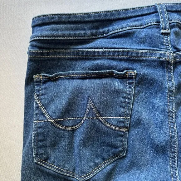 Ariat Jeans Women's 32L Perfect Rise Katie Flare Maya Blue Ultra Stretch Western