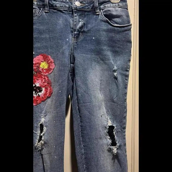 👖💙Boston Proper Sz 6 Sequined  Distressed  Skinny 98% Cotton 2 % Spandex Jeans