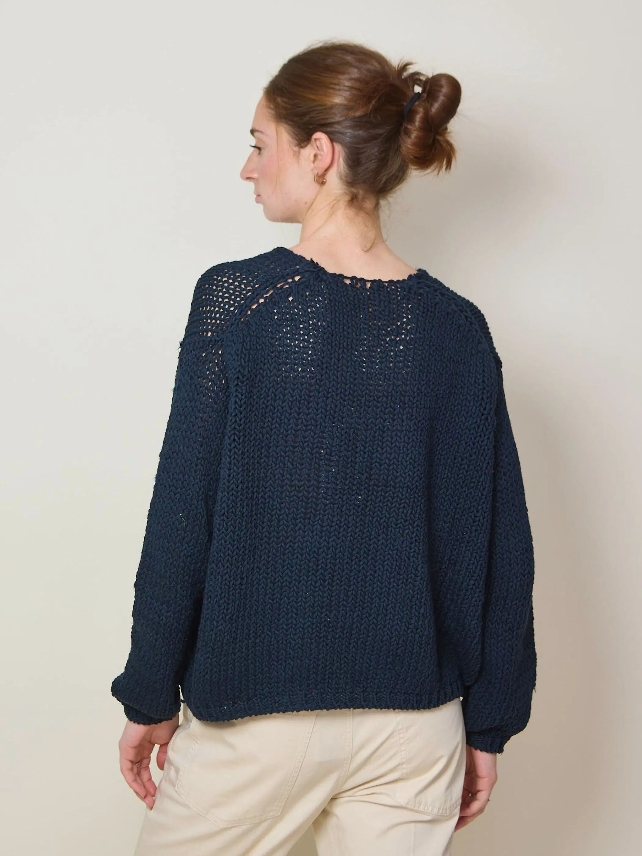 Cotton Stitch V-Neck, Navy