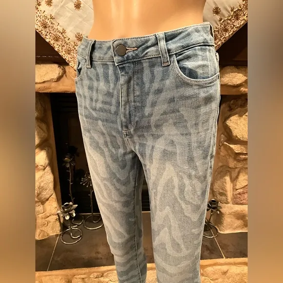 DL 1961 SAHARA Farrow Cropped High Rise Skinny Jeans 28