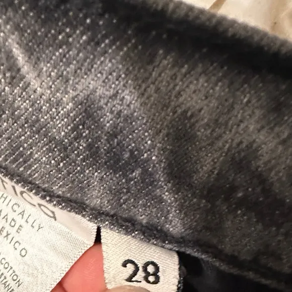 Etica Scarlet Mid Rise Slim Jeans - NWT - Size 28