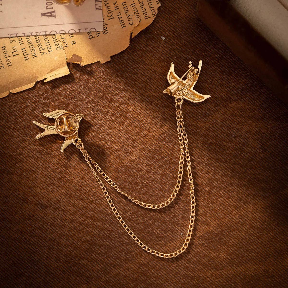 Flying Swallows Chain Metal Brooch Pin for Women Fashion Suit 2 Pack
