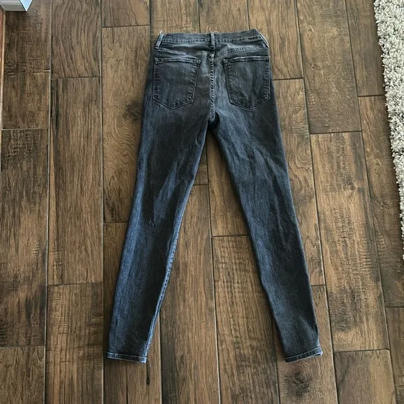 Frame Denim Women’s Distressed Black Le High Skinny Jeans size 28