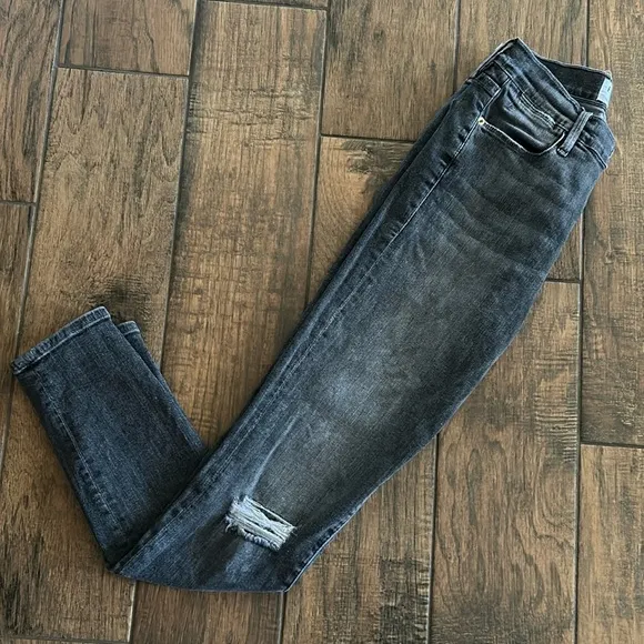 Frame Denim Women’s Distressed Black Le High Skinny Jeans size 28