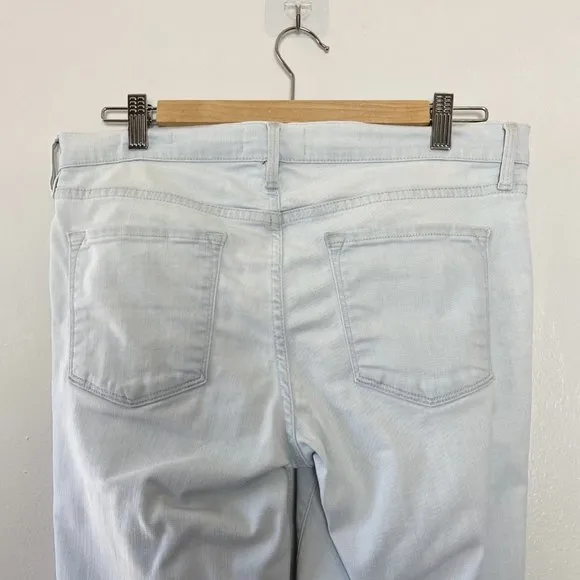 FRAME Le Skinny De Jeanne Light Wash Skinny Jeans - Size 31