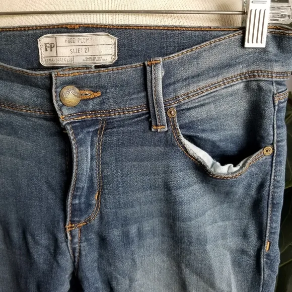 Free People 2 pairs of skinny jeans size 27