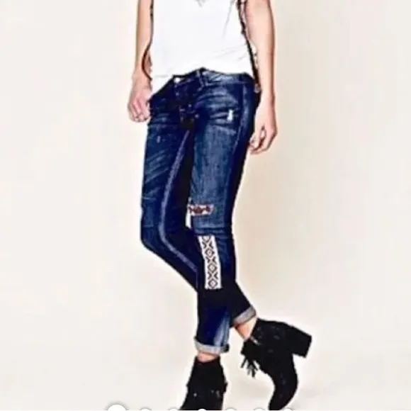 Free People Artisan Deluxe sz26 jeans low rise