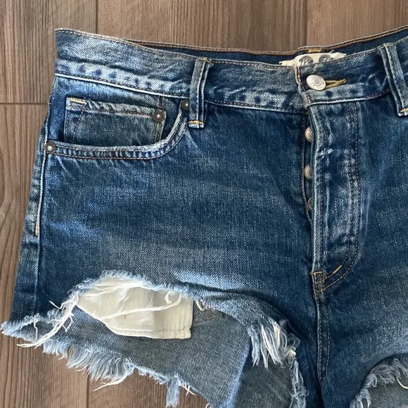 Free people distressed looking jeans Shorts in Size 28