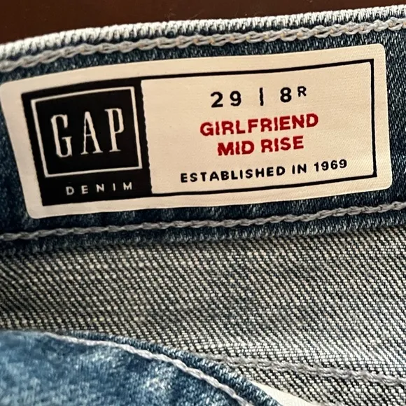 Gap Mid Rise Girlfriend Jeans distressed by manufacturer rips raw hem 29 NWT