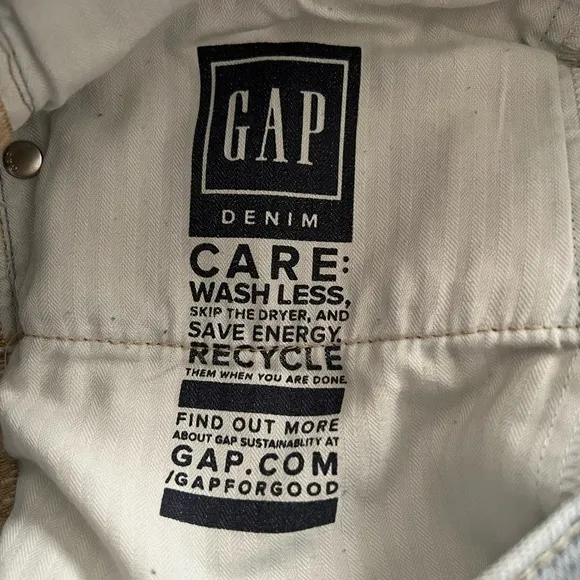 Gap Mid Rise Girlfriend Jeans distressed by manufacturer rips raw hem 29 NWT