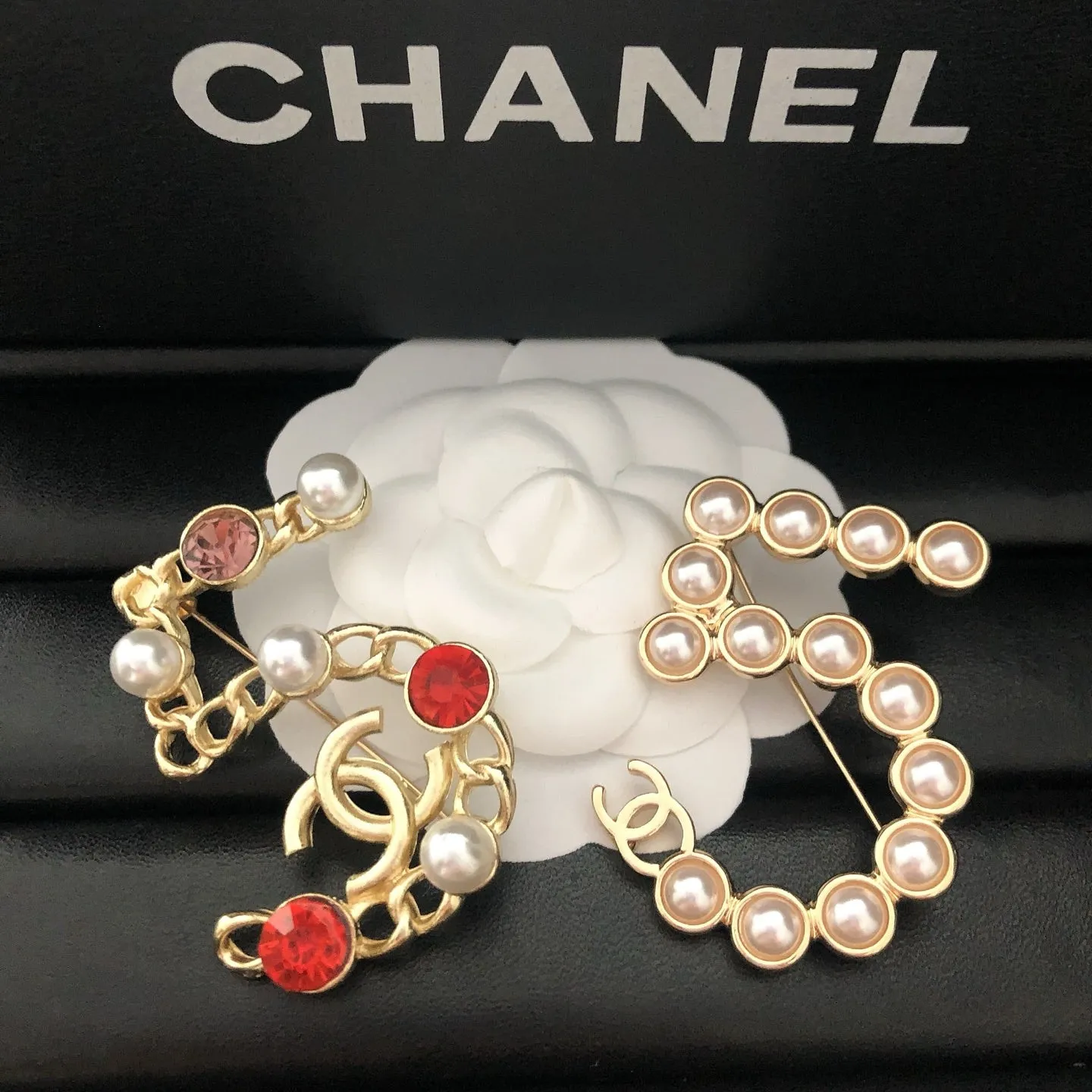 Glamorous  CC Logo Embellished Brooches