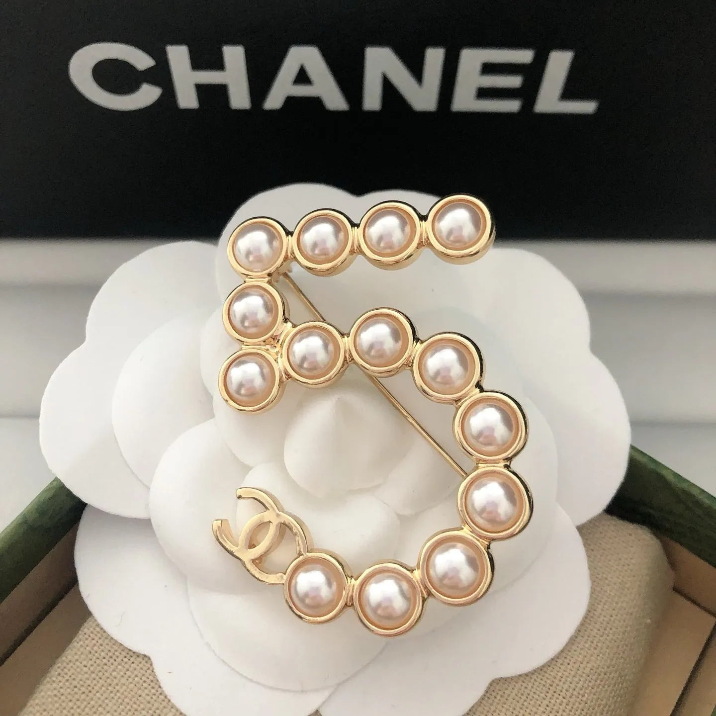 Glamorous  CC Logo Embellished Brooches