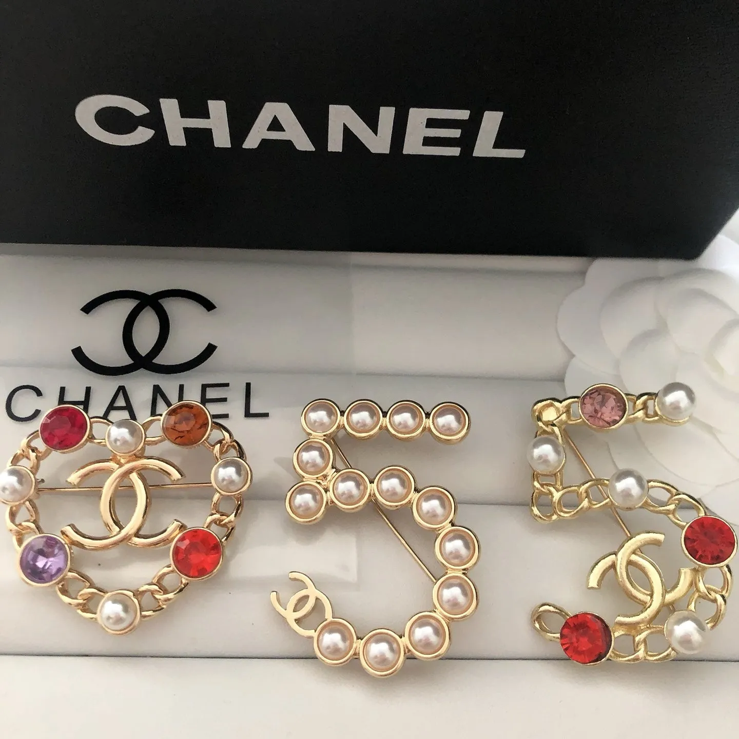 Glamorous  CC Logo Embellished Brooches