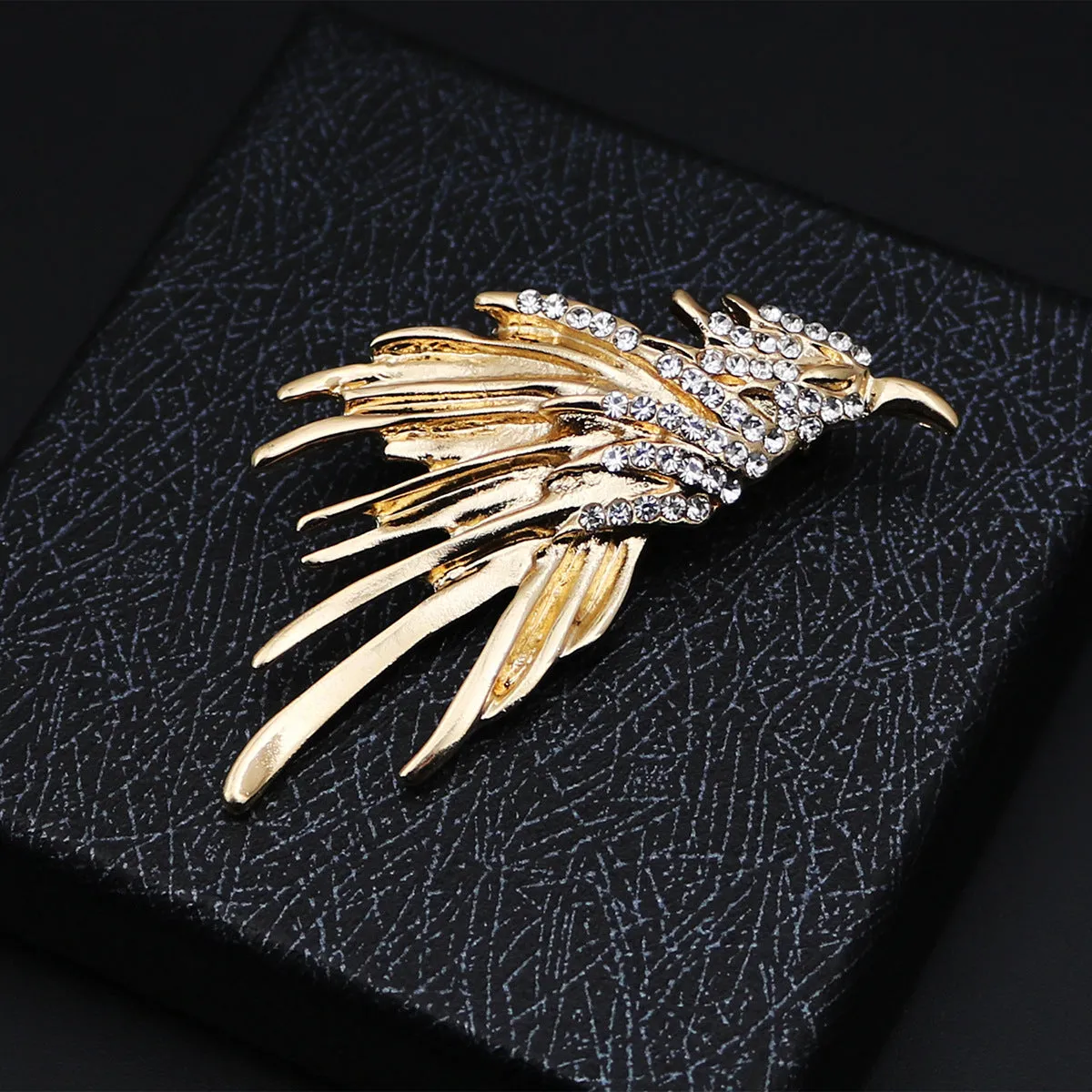 Gold and Silver Eagle Metal Brooch Badge for Men 4pcs