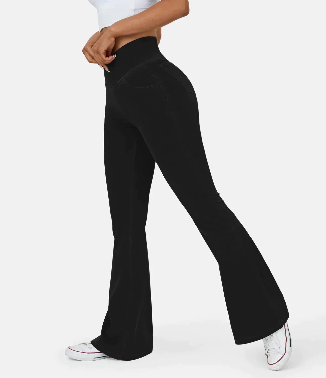 High-waisted crossover jeans