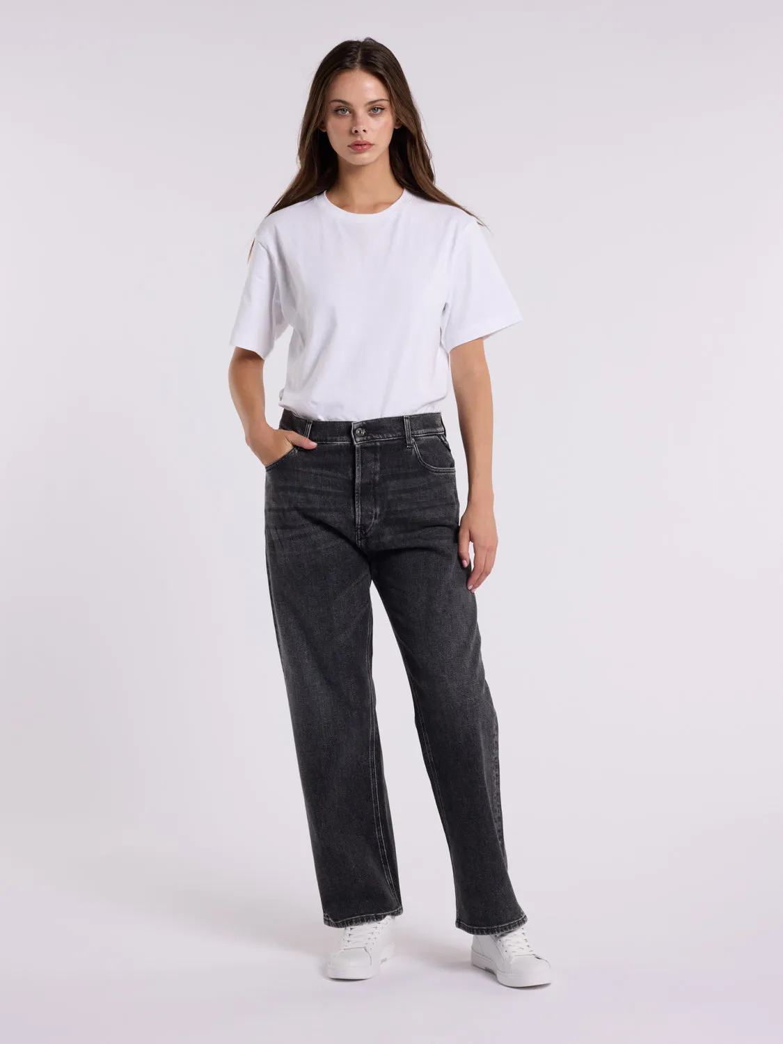 Jaylie High Waisted Jeans