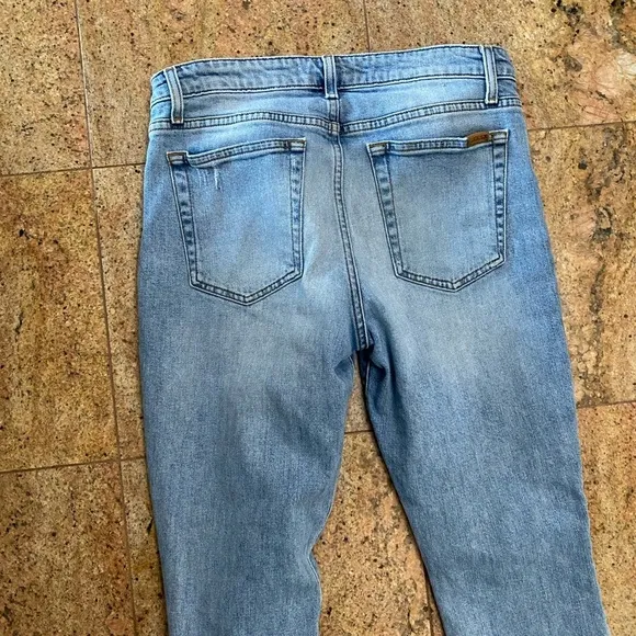 Joe’s jeans the Charlie high rise skinny ankle jeans