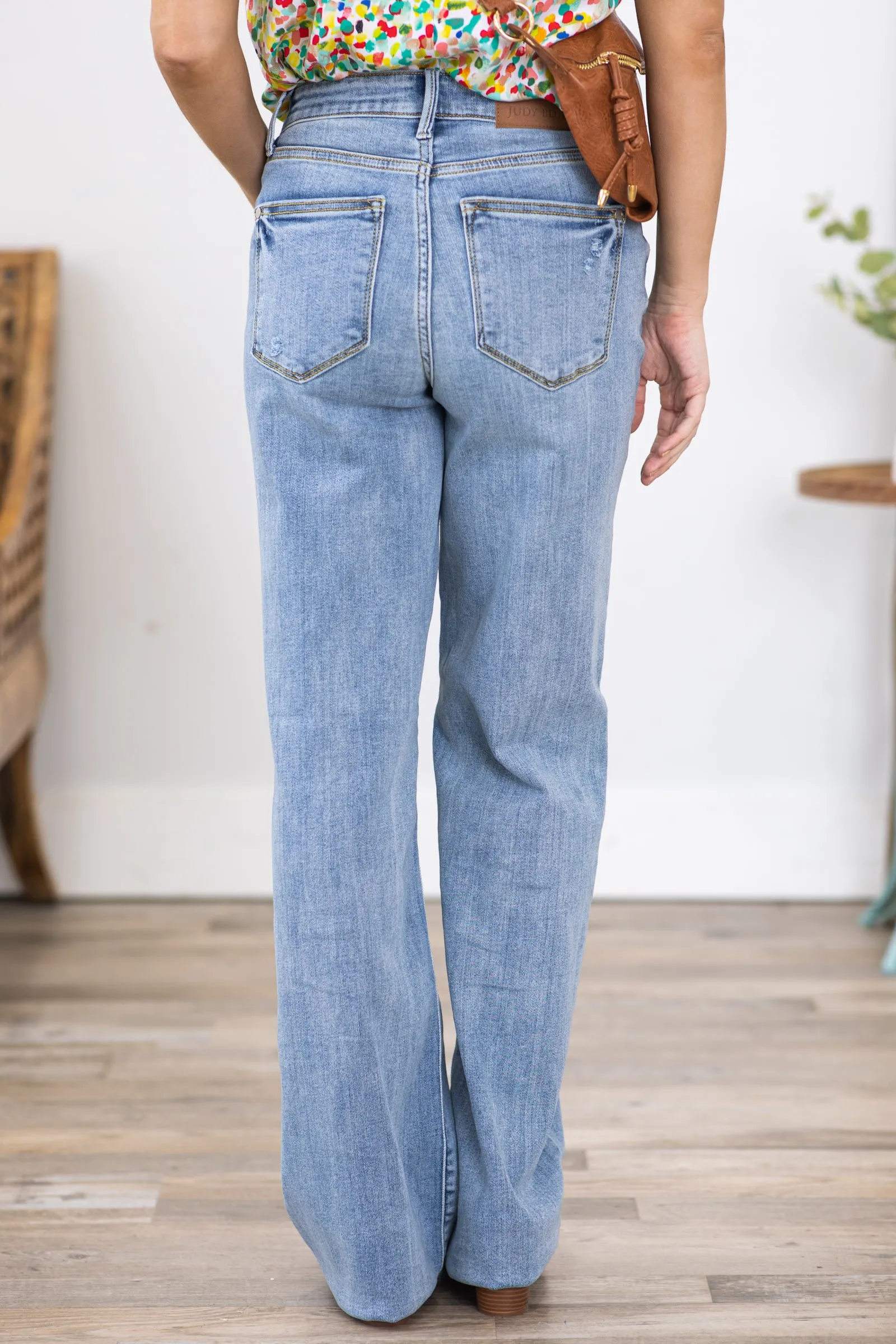 Judy Blue V Front Waistband Straight Fit Jeans