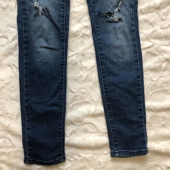 Kancan Distressed Estilo Skinny Jeans - Women’s 24