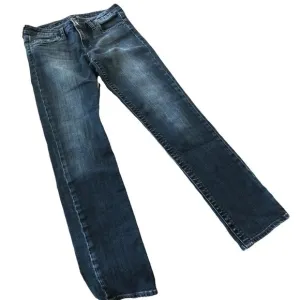 Kut From The Kloth Size 4 Stevie Straight Leg Medium Wash Jeans Mid Rise Stretch