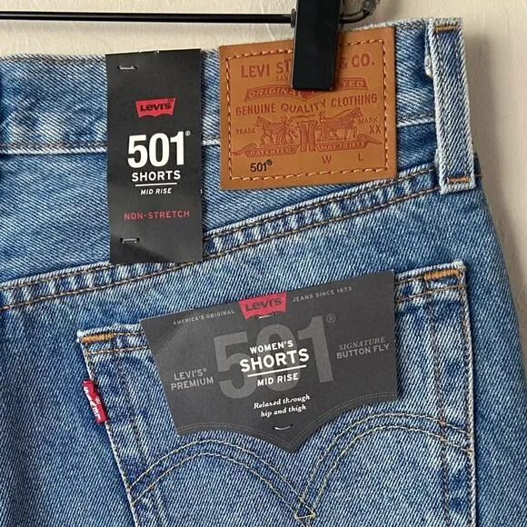 Levi’s 501 distressed jeans shorts NWT 25