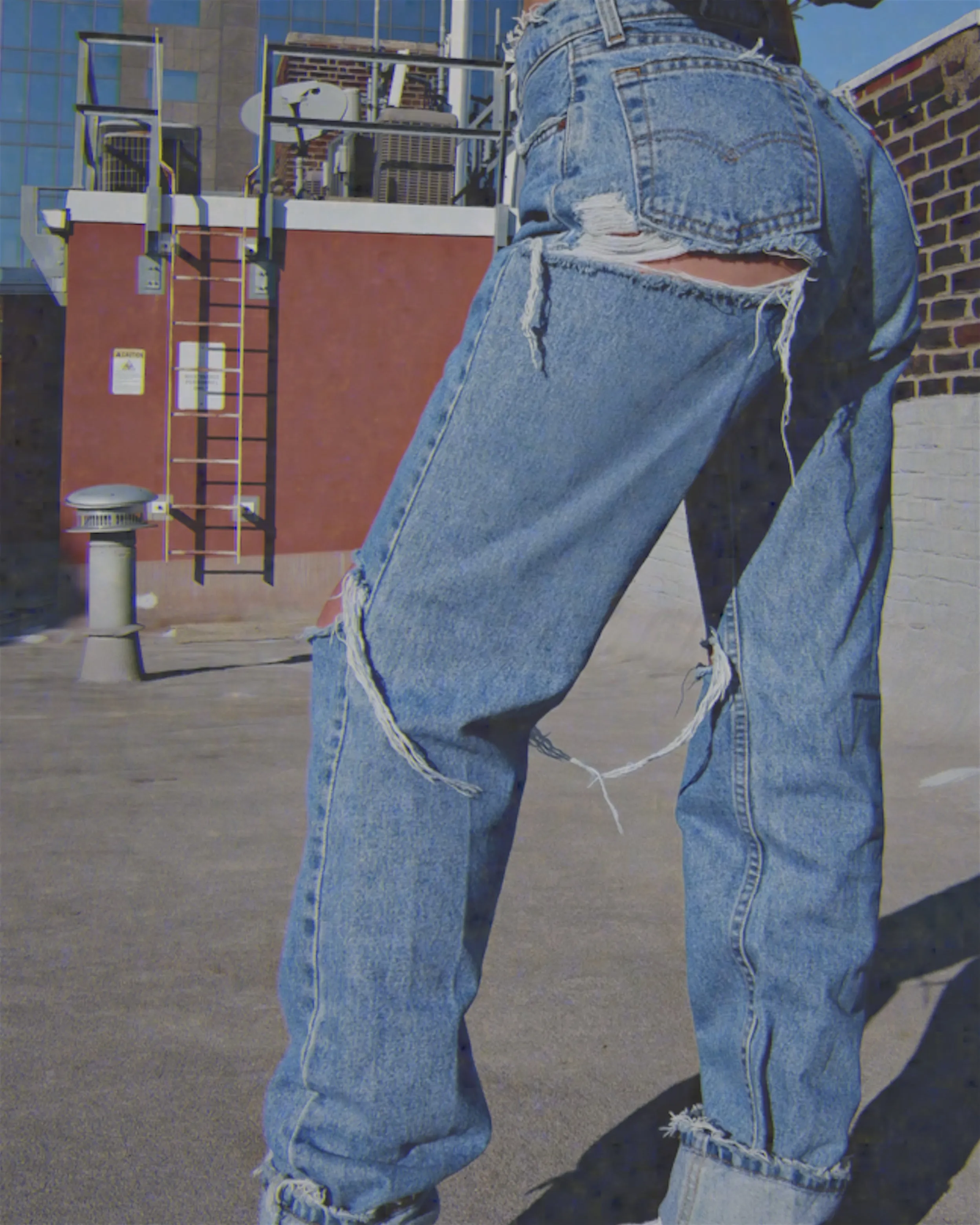 Levi’s 560 (size 4)