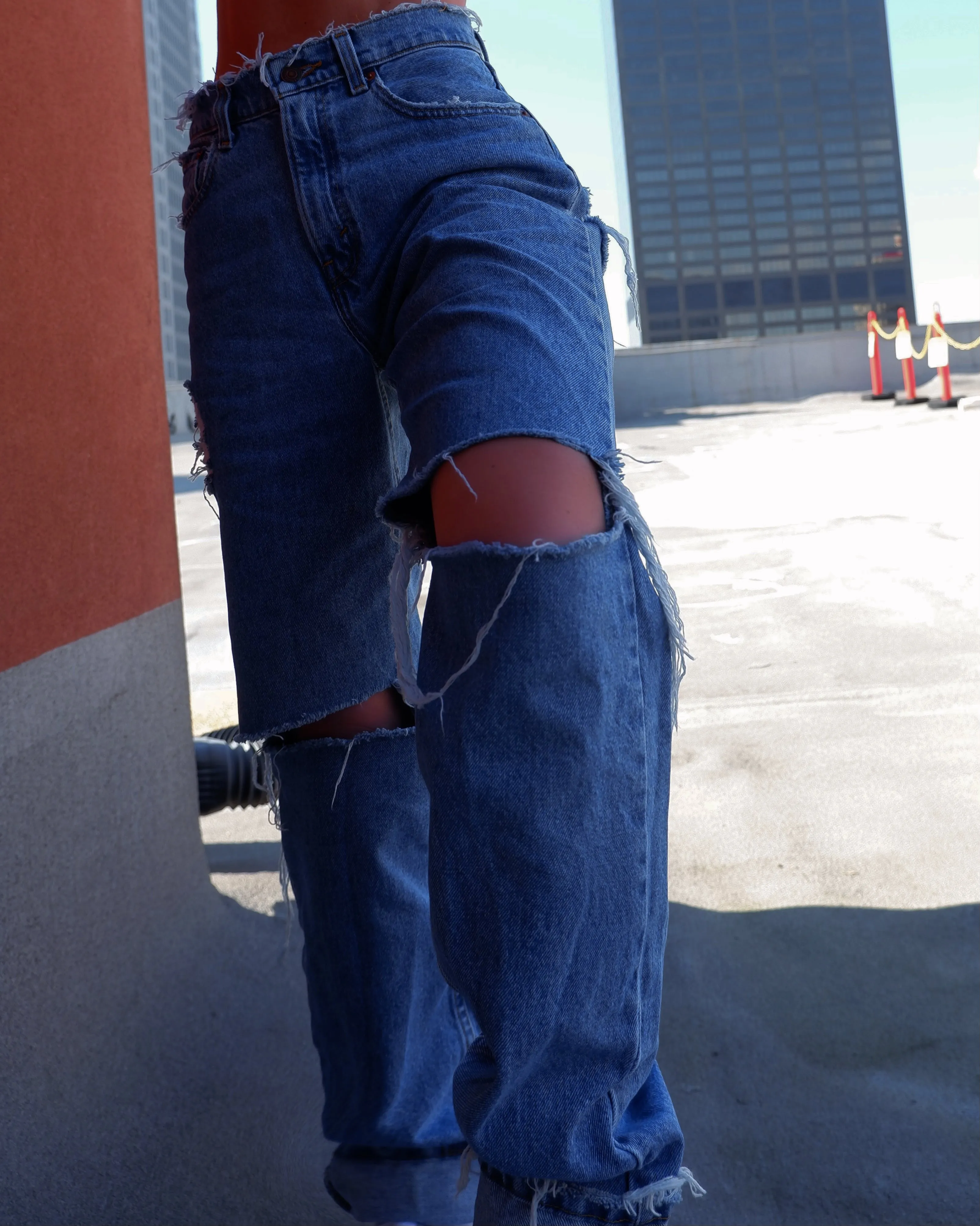 Levi’s 560 (size 4)