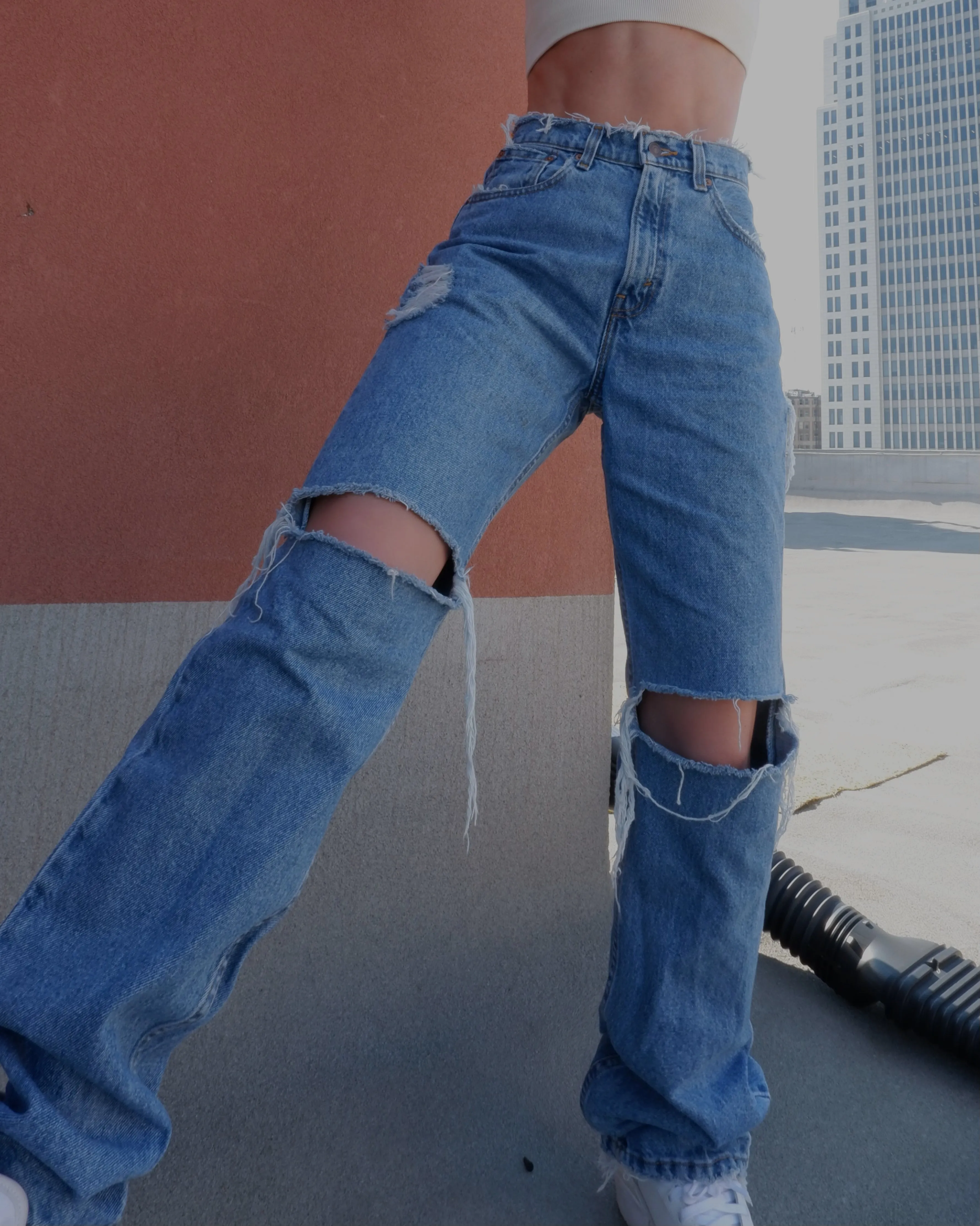 Levi’s 560 (size 4)