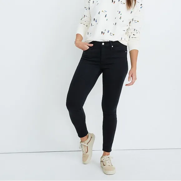 MADEWELL 9&quot; Mid-Rise Skinny Jeans in Lunar Wash: TENCEL Denim Edition {NN4}