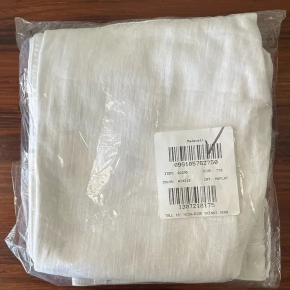 Madewell Tall 10” High Rise Skinny Jeans AJ295 White 30T 30