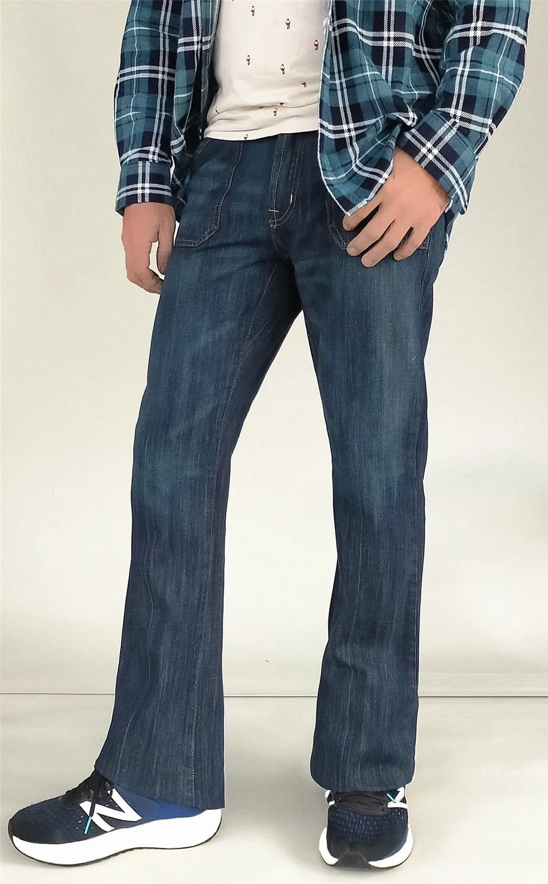 Men JEANIUS JEANS James Relaxed Bootcut Jeans in dark blue - Mid rise