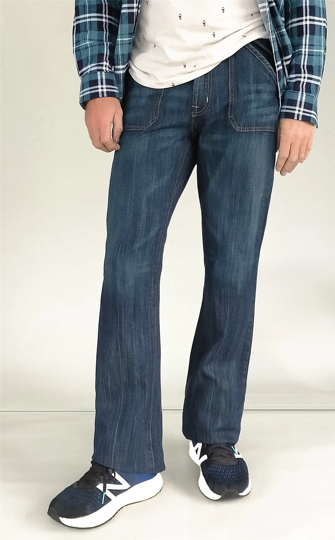 Men JEANIUS JEANS James Relaxed Bootcut Jeans in dark blue - Mid rise