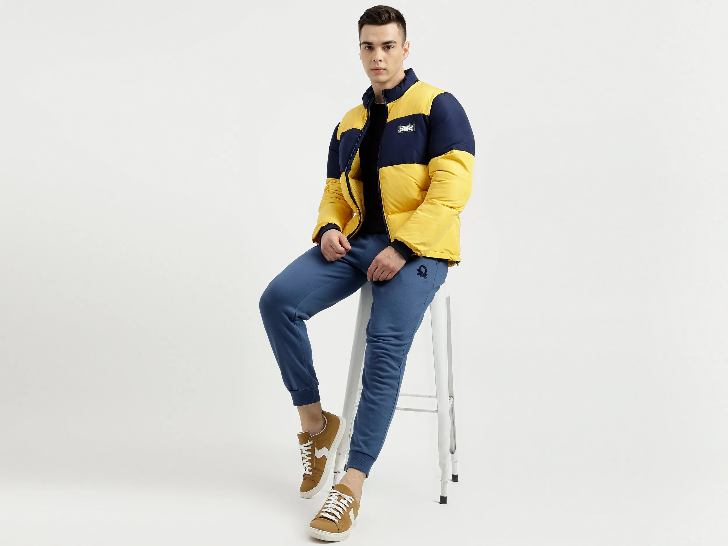 Men's Regular Fit Mock Neck Color Blocked Puffer Jacket