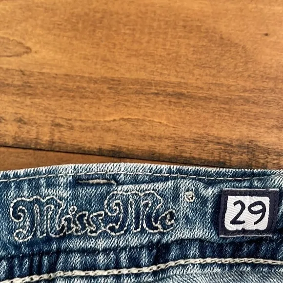 MISS Me Cut Off Jeans Size 29