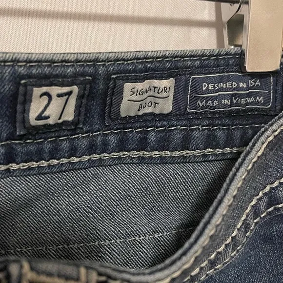 Miss Me Signature Boot Bedazzled Distressed Jeans 27