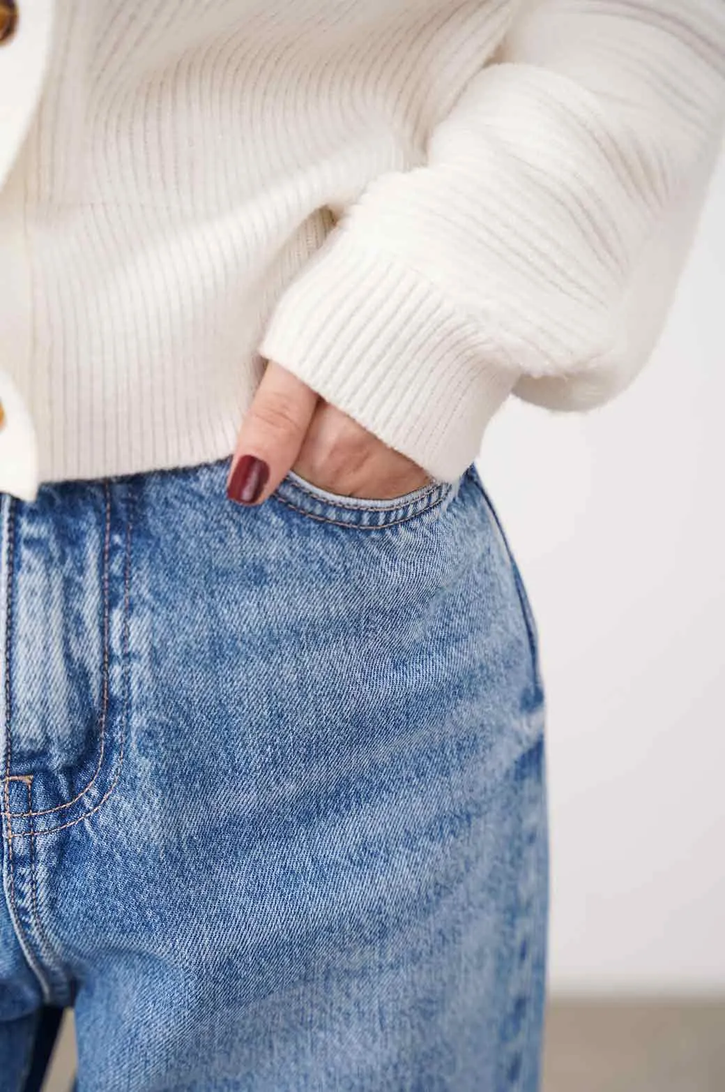 MOM FIT JEANS
