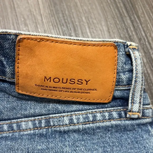 Moussy Jeans Women’s Size 23 Blue High Rise Distressed Skinny 25” Inseam Japan