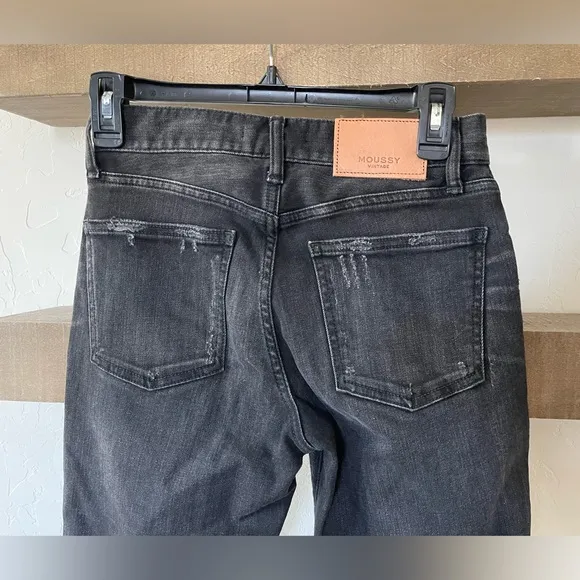 Moussy Vintage| Velma Distressed Skinny Jeans,Black Wash—Mid Rise•••Excellent