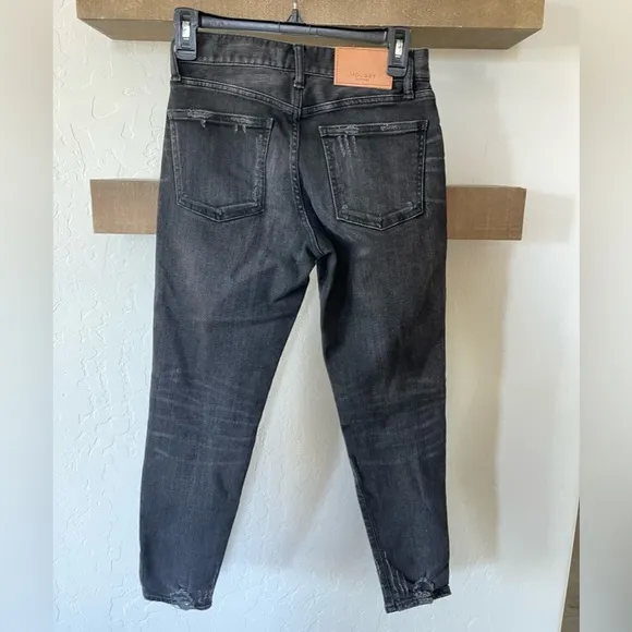 Moussy Vintage| Velma Distressed Skinny Jeans,Black Wash—Mid Rise•••Excellent