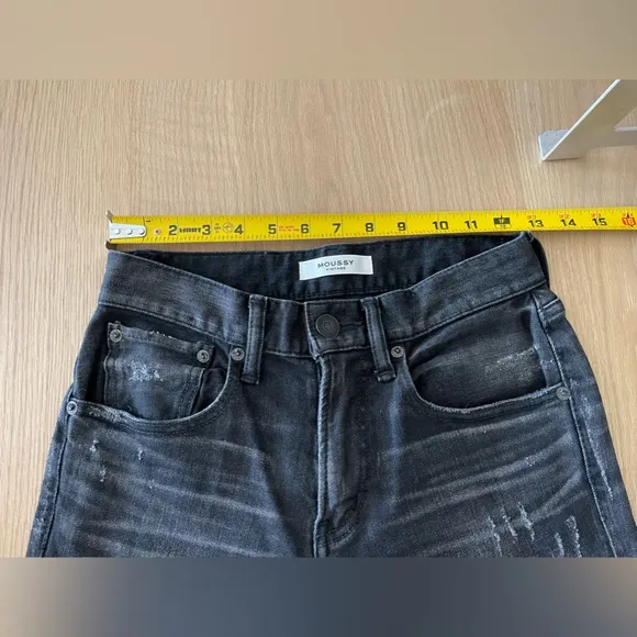 Moussy Vintage| Velma Distressed Skinny Jeans,Black Wash—Mid Rise•••Excellent