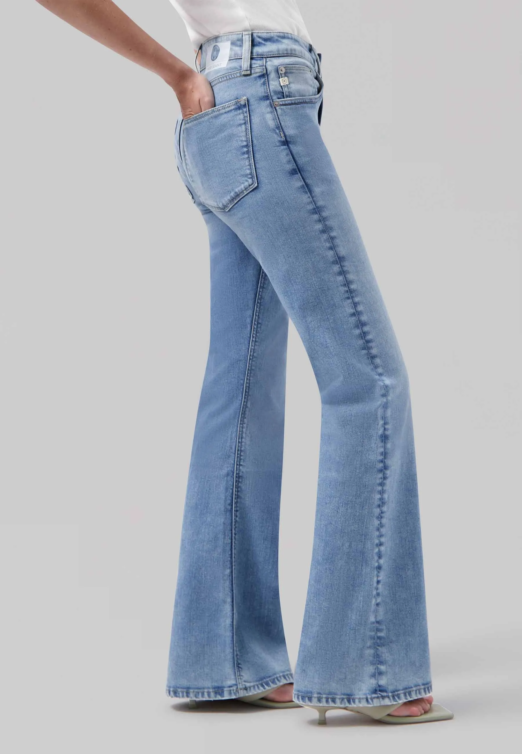 MUD JEANS Fiona Flared stone vintage